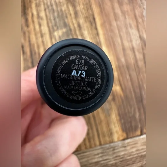 MAC Cosmetics Black Lipstick - Picture 4 of 5